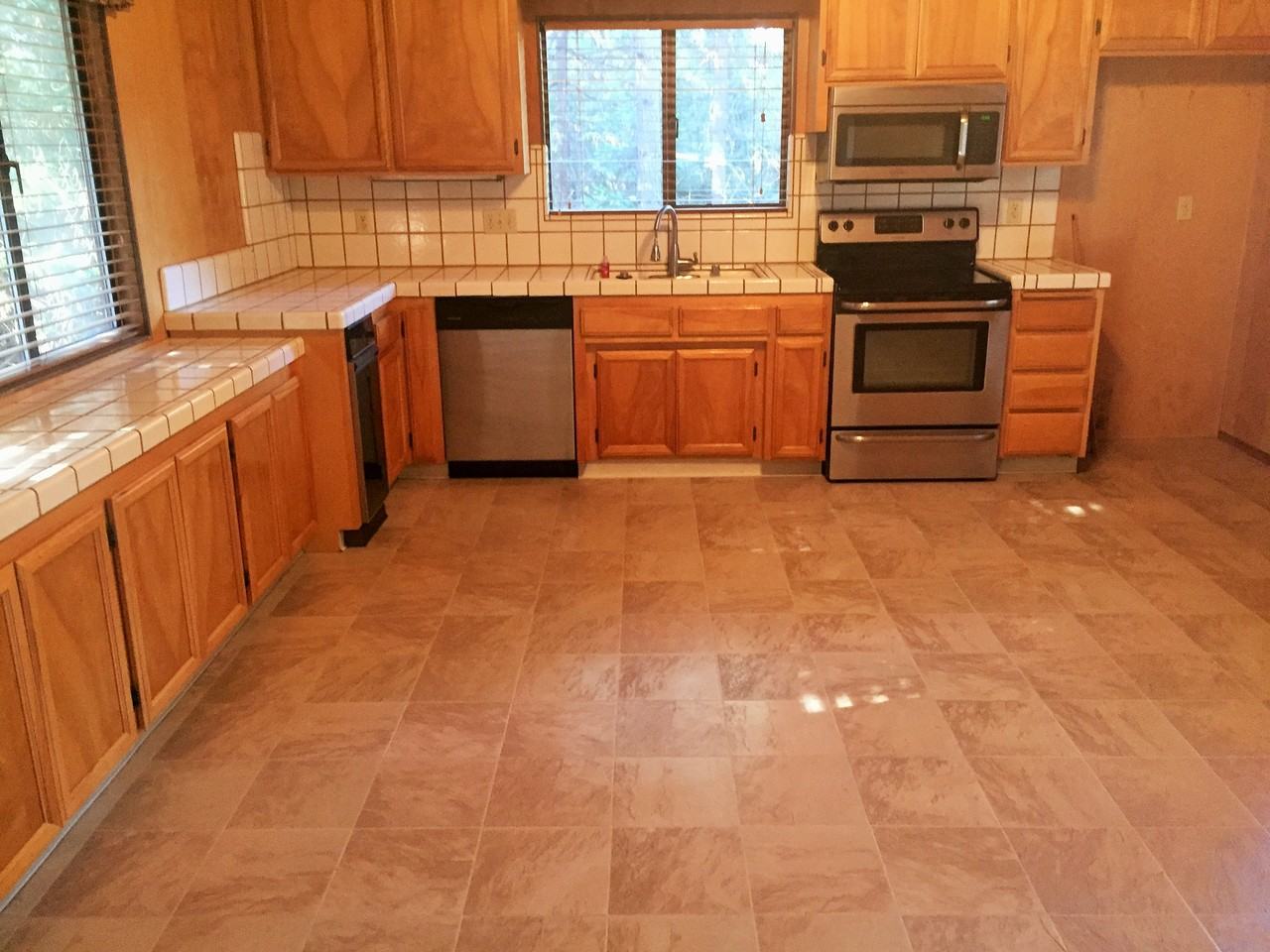 27334 Barton Rd - Photo 2 of 10