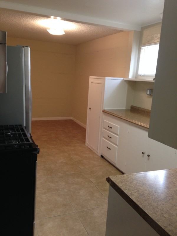 134 3rd St - Photo 3 of 7