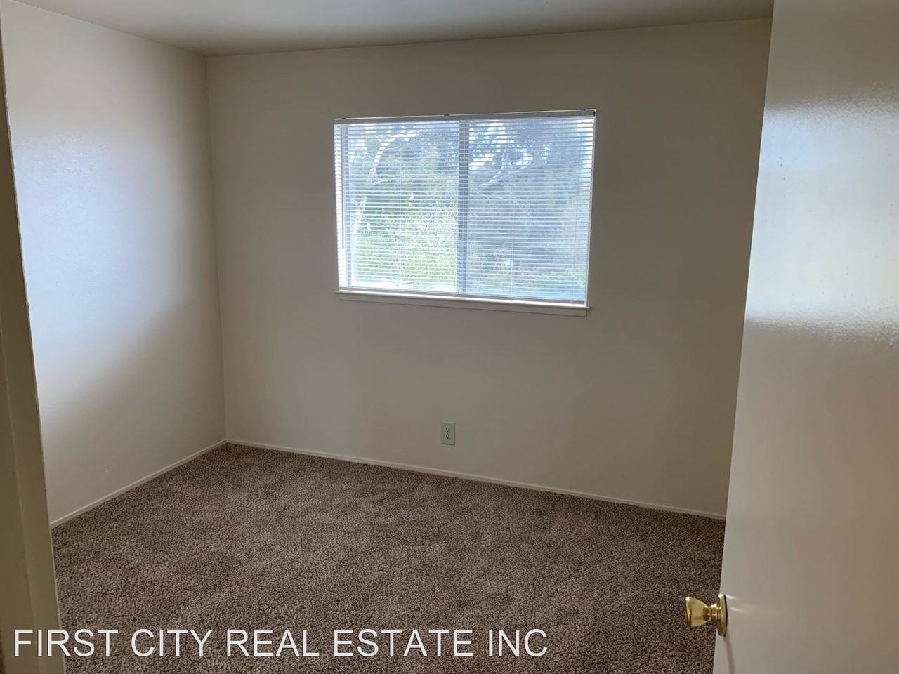 400-420 South Belden Street - Photo 2 of 12