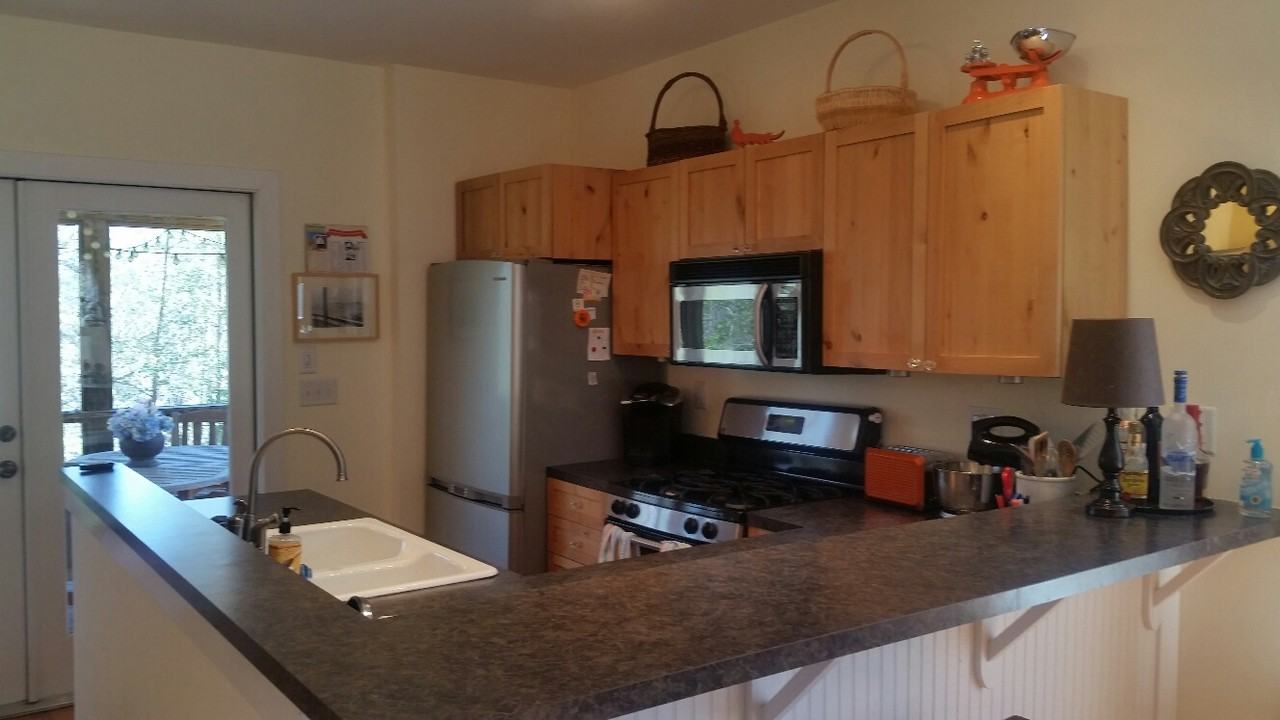 175 Broadway - Photo 2 of 18