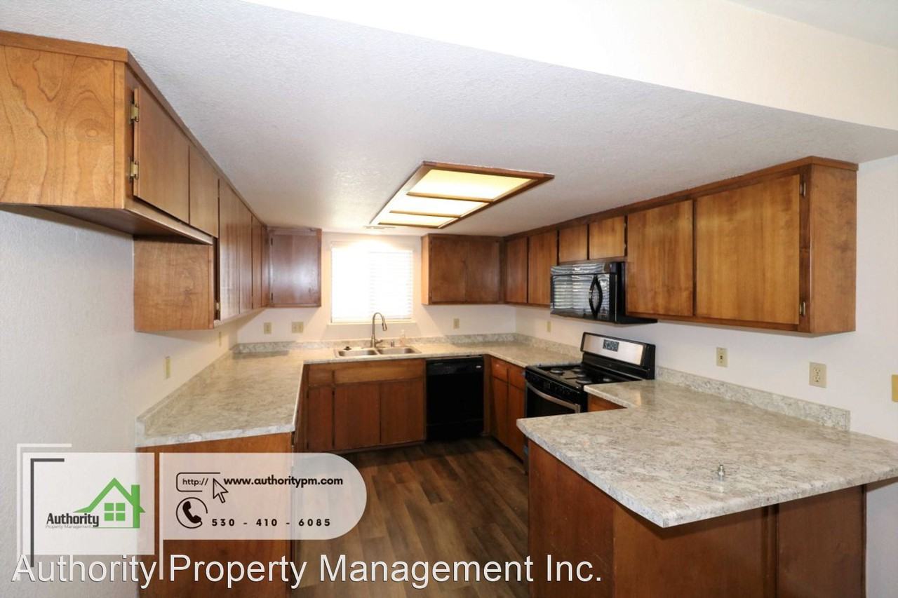 2961 Shotwick Trl - Photo 3 of 20