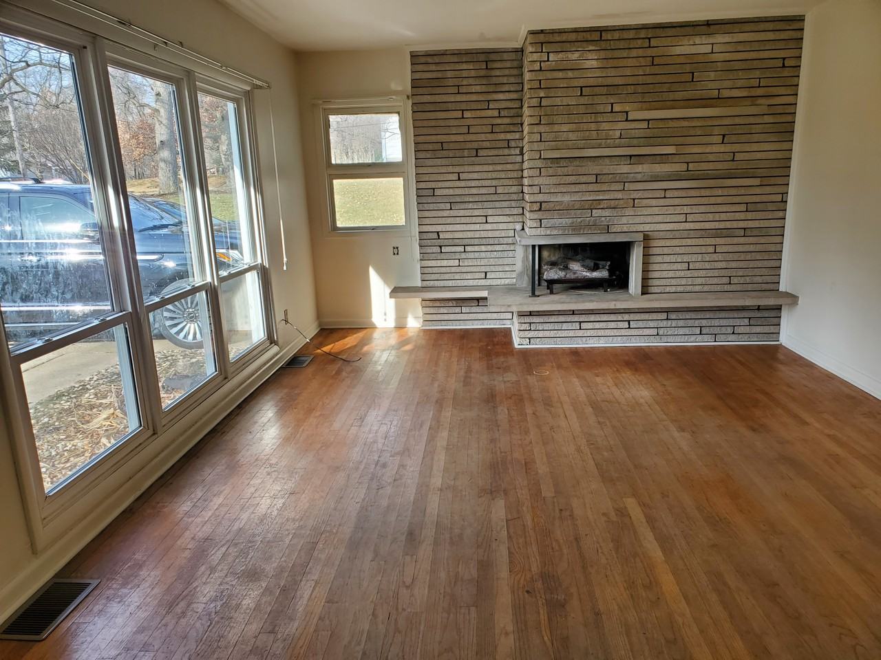 3314 N Taylor Ave - Photo 2 of 7