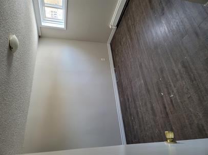 HILTON AVENUE (363) - Photo 3 of 4