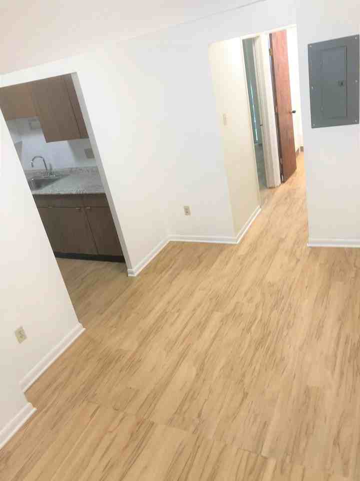 6350 Forward Ave #25 - Photo 7 of 77