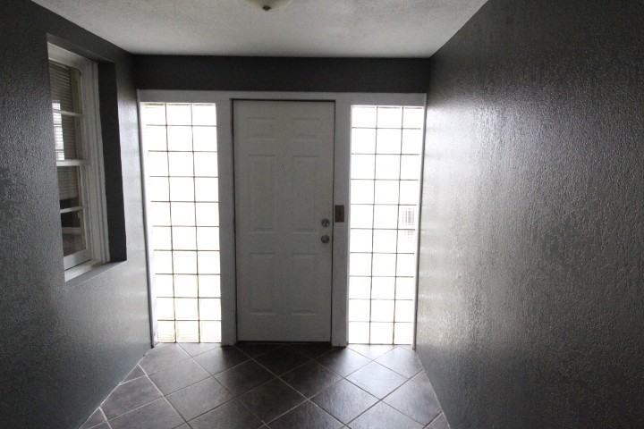 3804 Northwest 24th Street - Photo 2 of 15