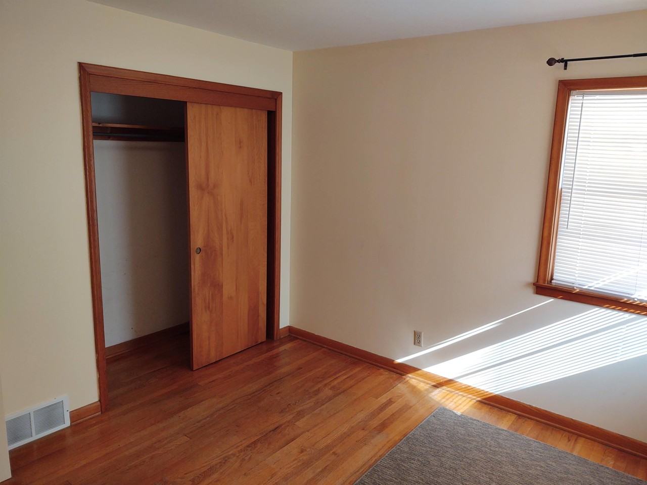 1513 Lakin Ave 1, Great Bend, KS 67530 2 Bedroom Apartment for Rent