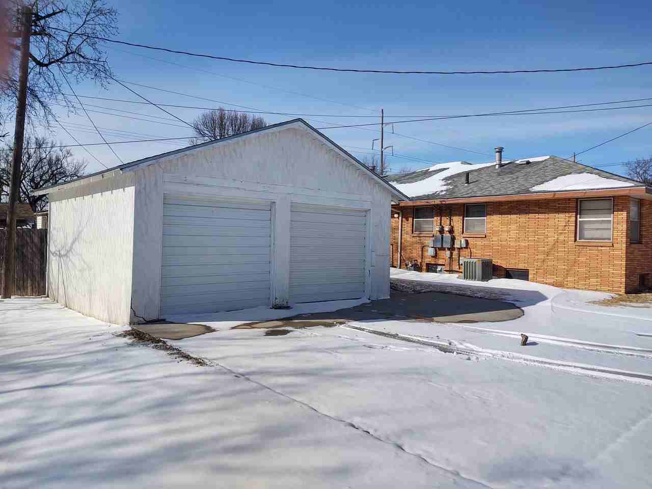 1513 Lakin Ave #1 - Photo 5 of 6