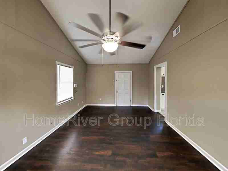 4502 E Montclair Rd - Photo 2 of 18