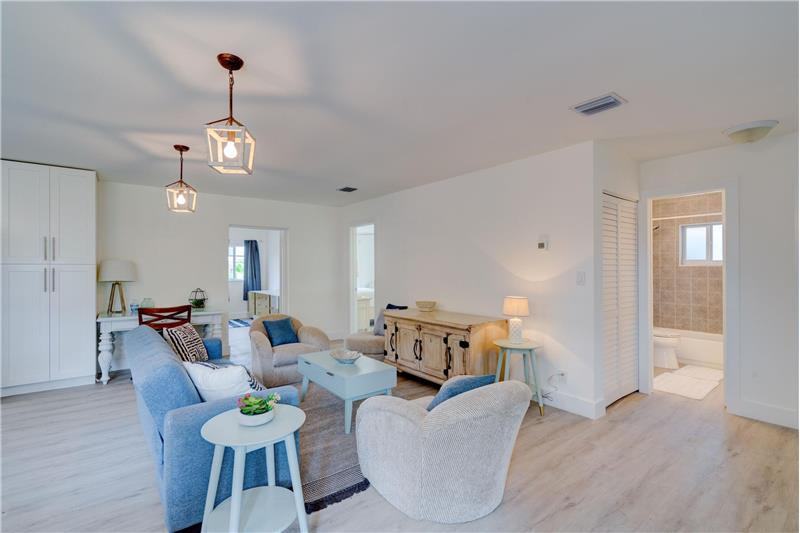 1036 Coral Dr - Photo 3 of 29