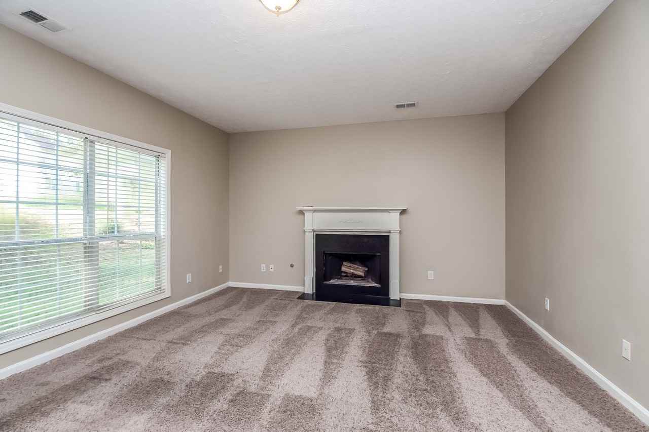 424 Payton Ct - Photo 2 of 21