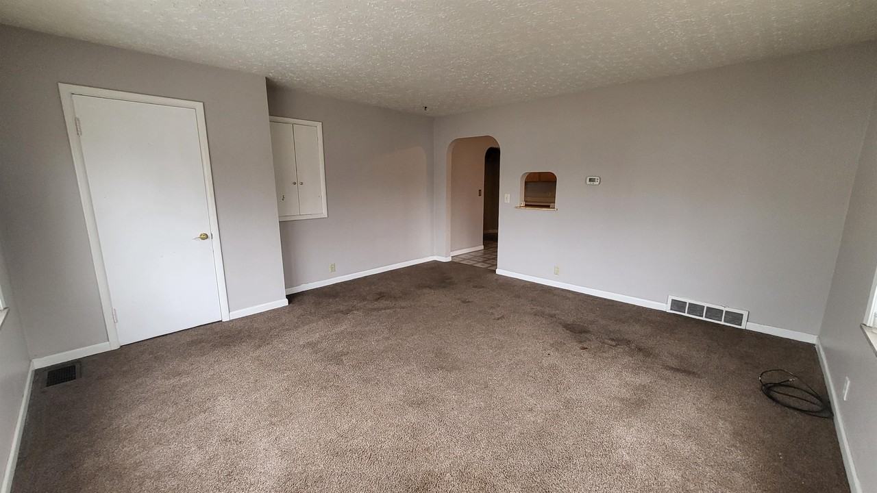 2255 Benninghofen Avenue - A - N #A - Photo 3 of 10