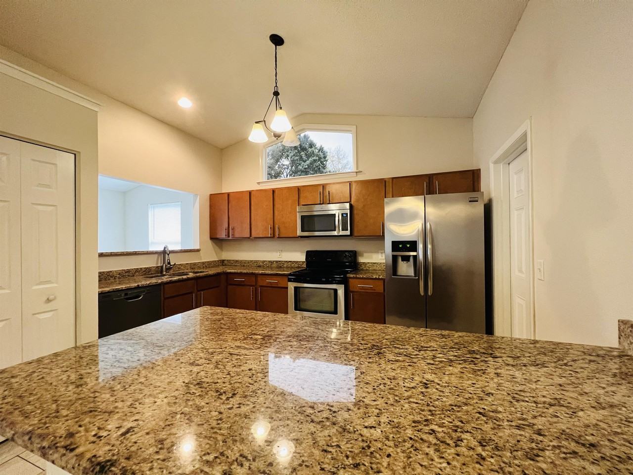 612 Sherwood Oaks Cir #1 - Photo 2 of 14