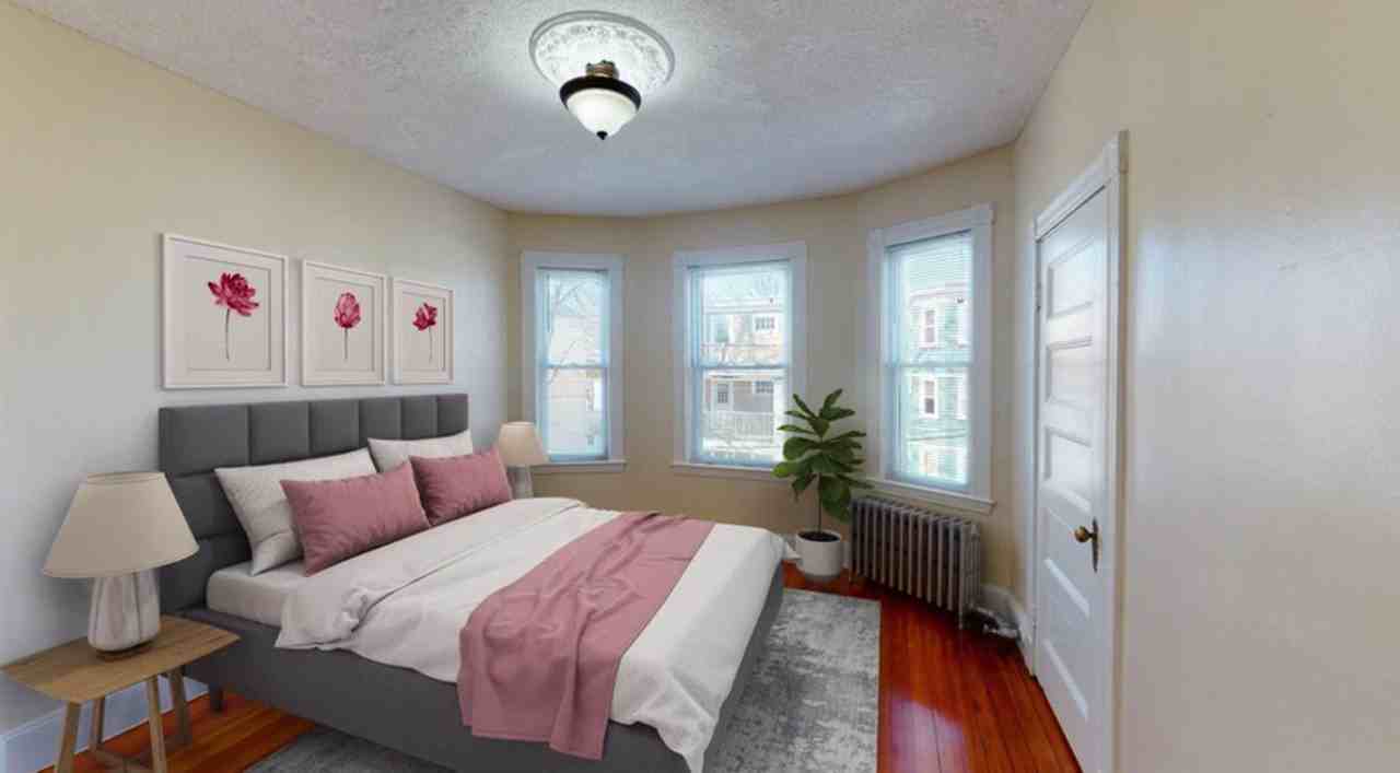 Spacious Egleston Square apartment by Stony Brook T Station - Photo 5 of 14