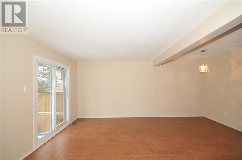 2618 Pimlico Crescent - Photo 3 of 14