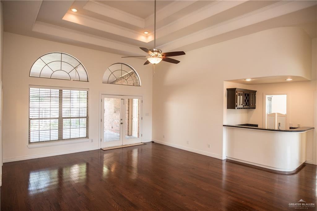 5917 N Cynthia St - Photo 3 of 18