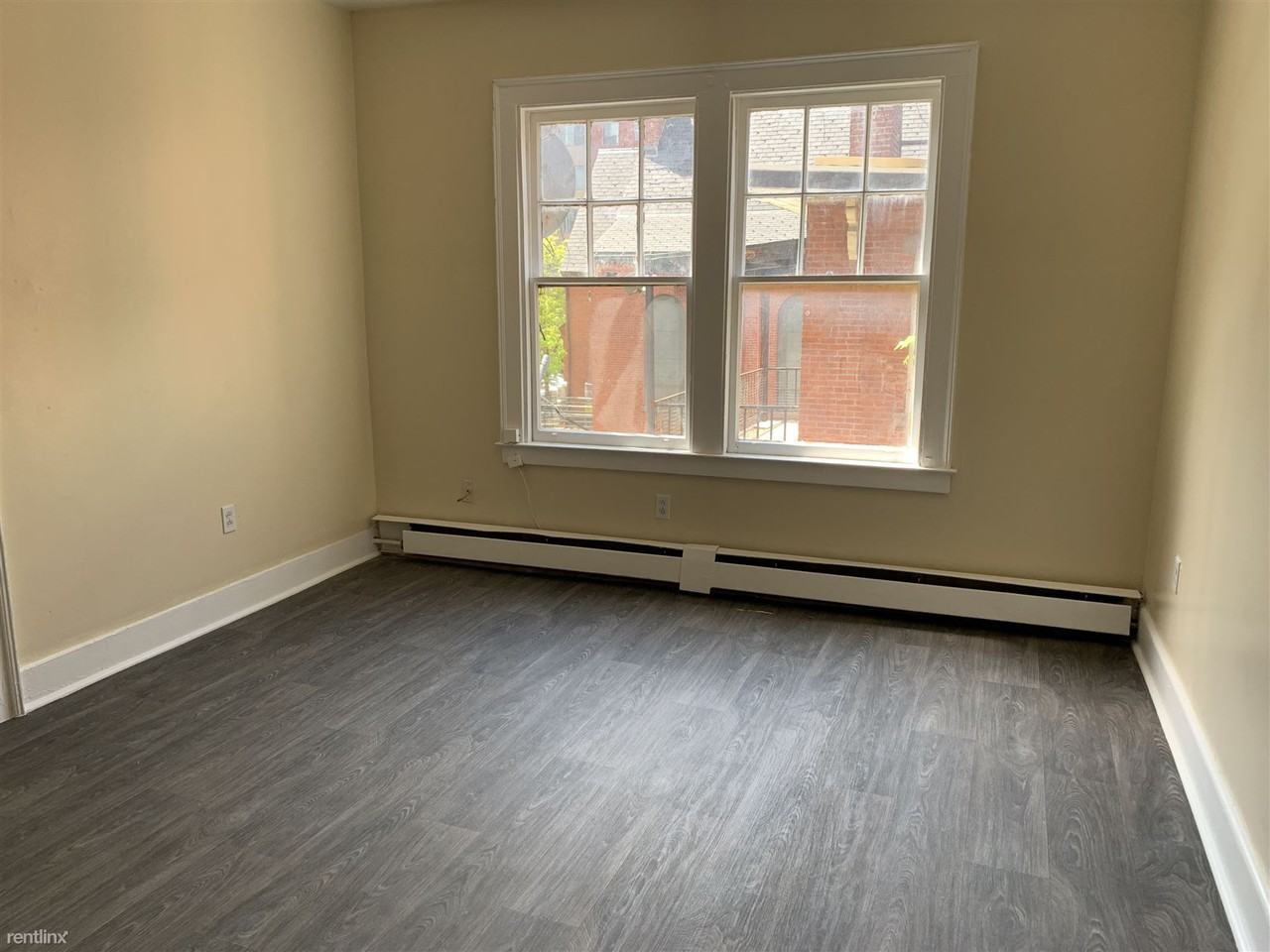 31 Charter Oak Ave - Photo 3 of 22