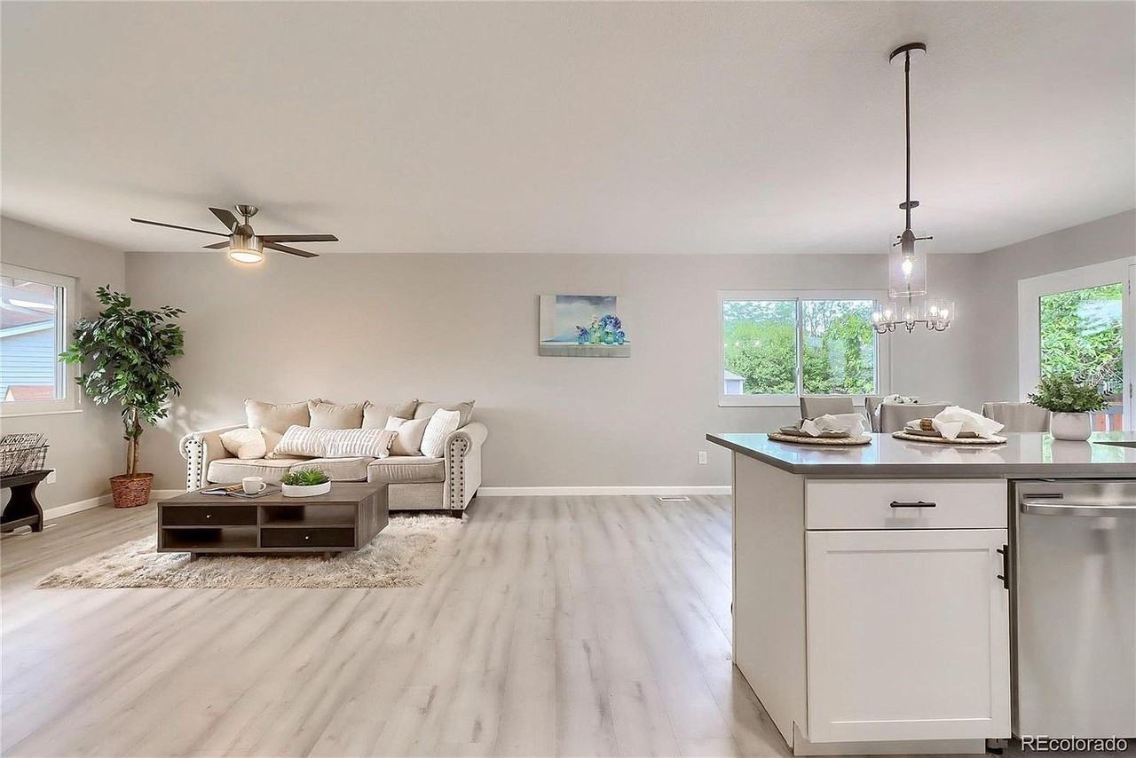 1812 Memphis St - Photo 2 of 36