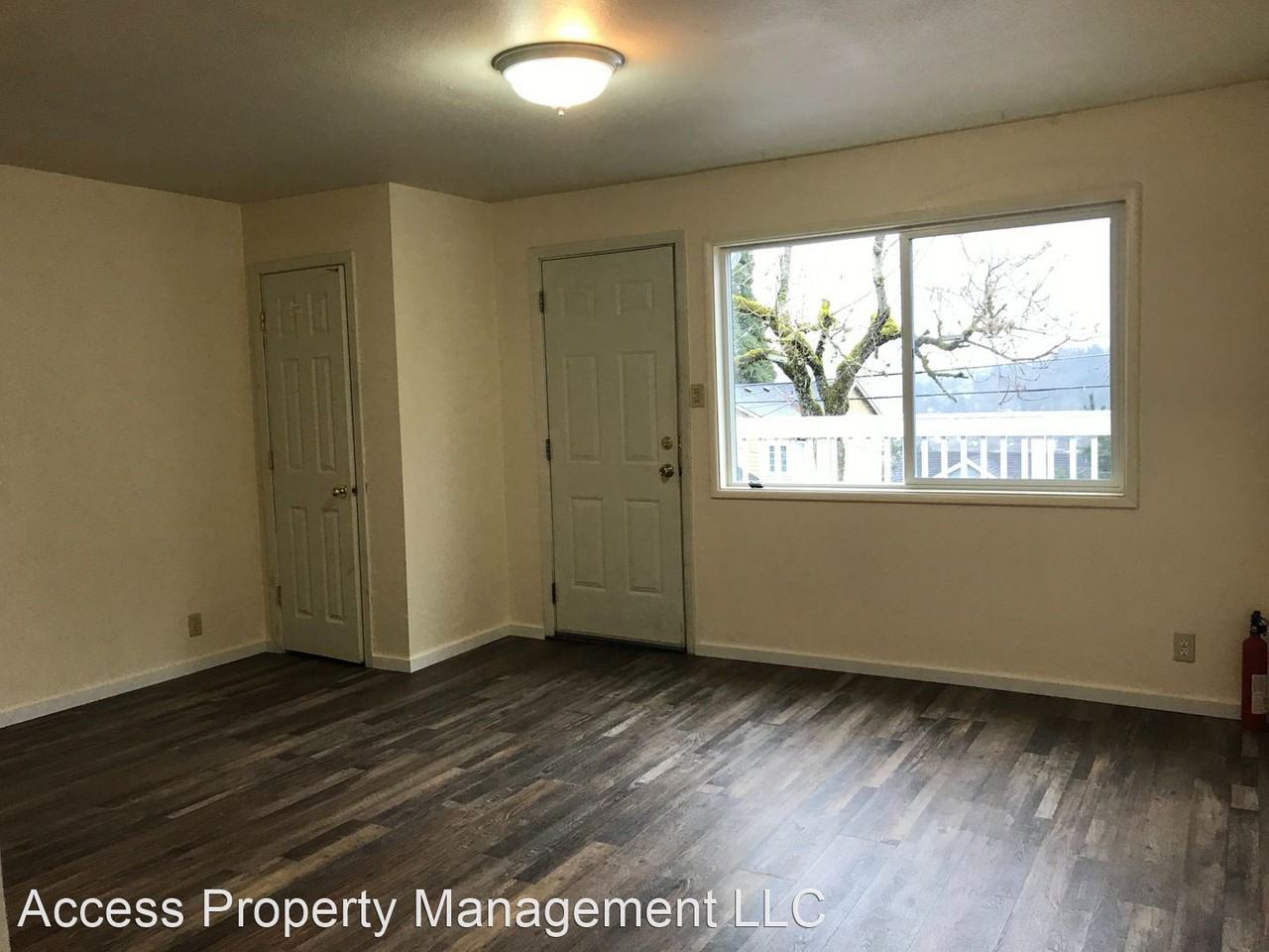 4682 Riverview Avenue - Photo 3 of 10