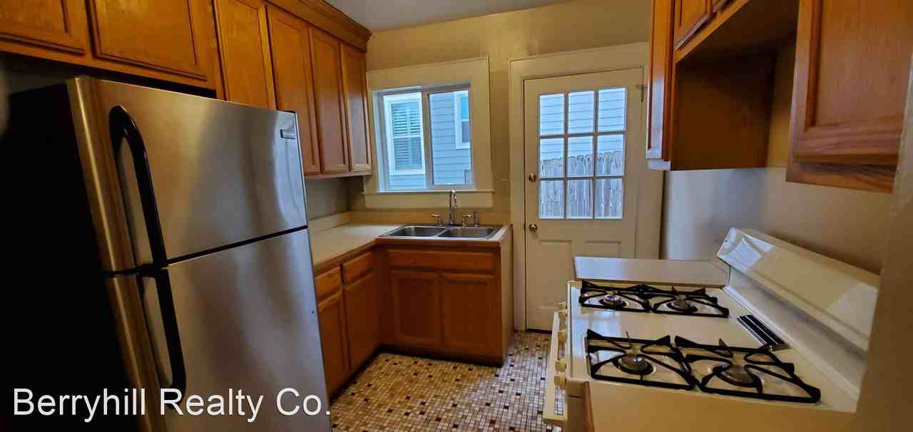 2109 Kenmore Ave - Photo 2 of 12