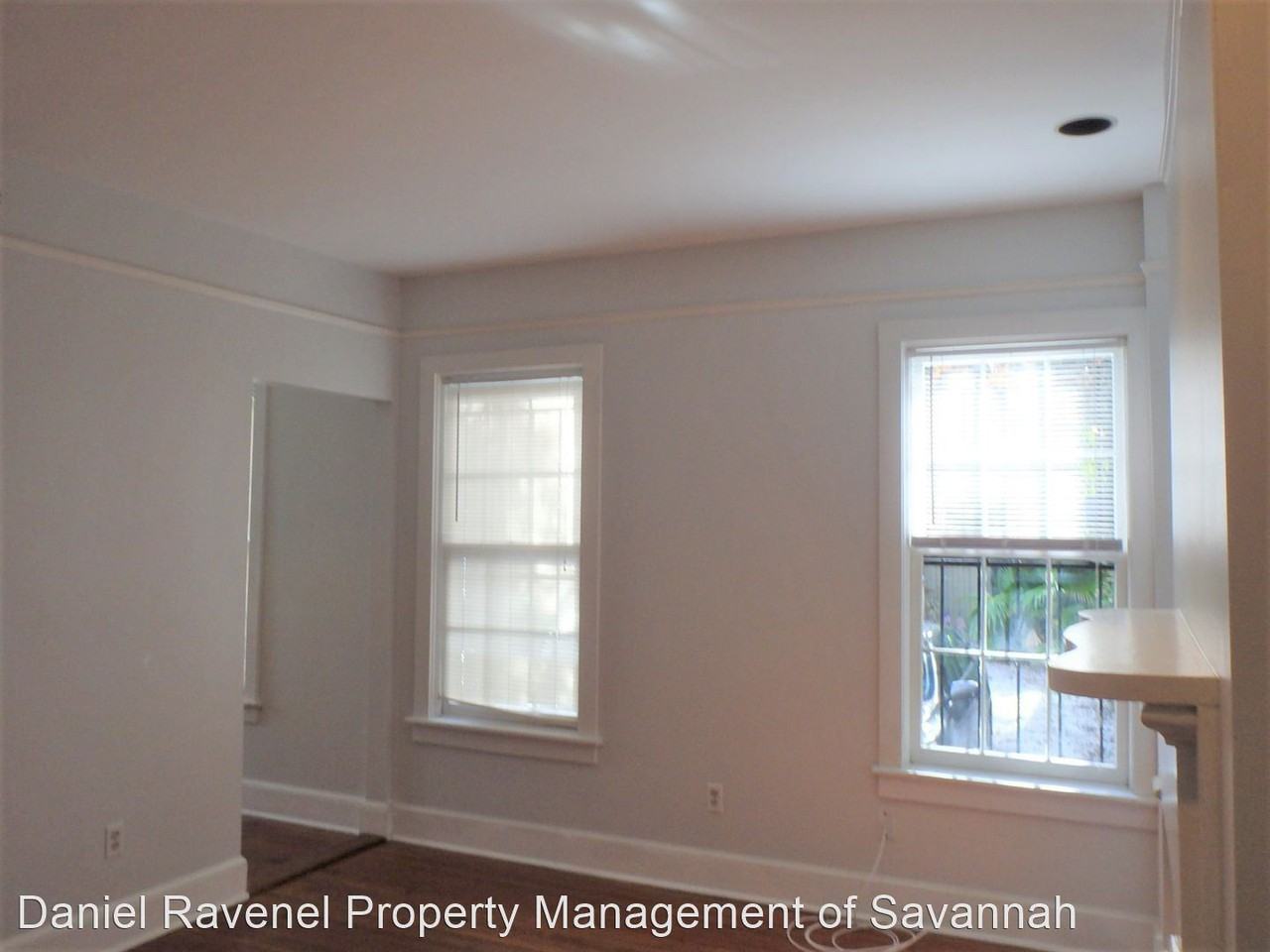 505 Price St - Photo 3 of 12