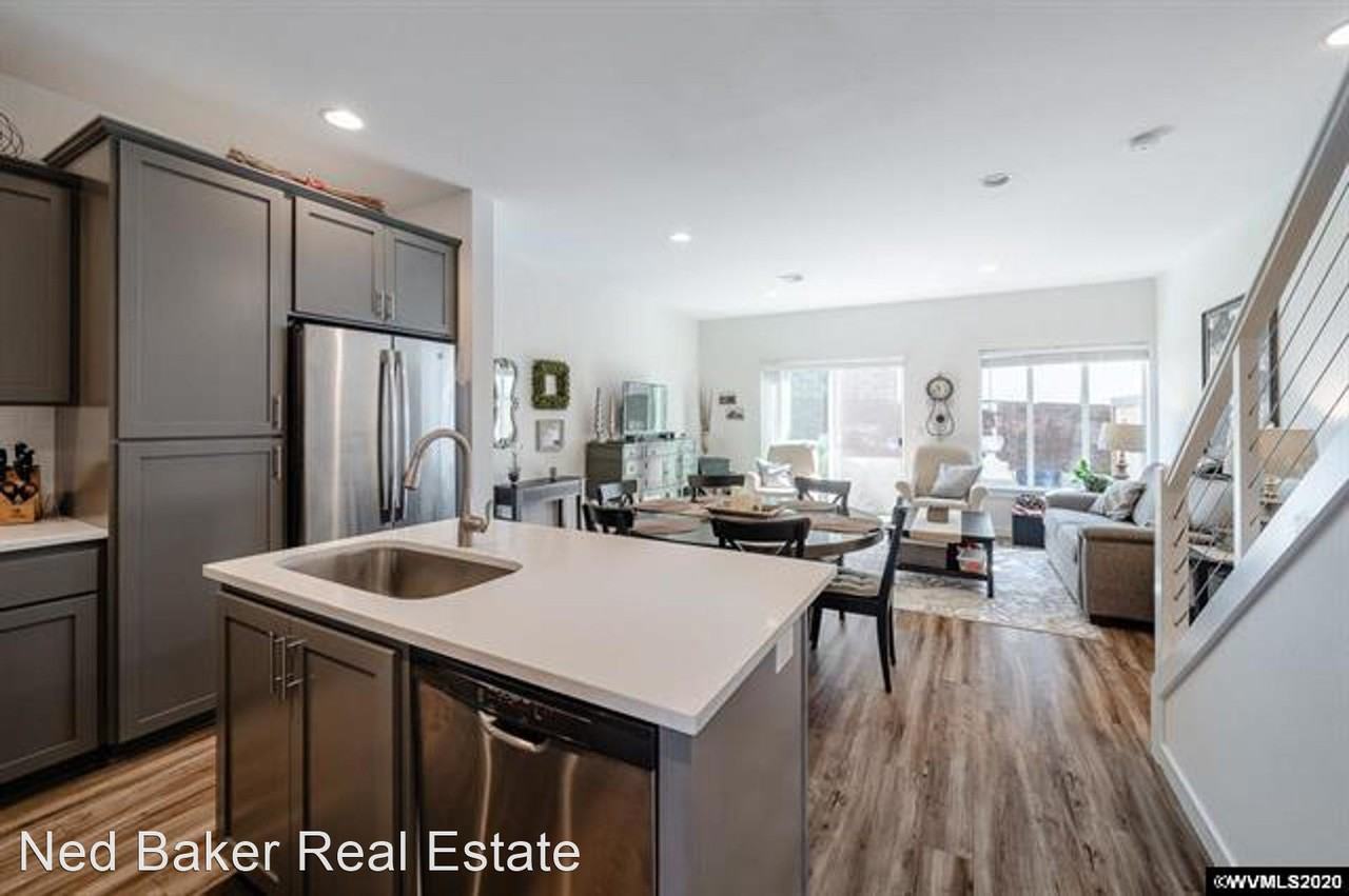 5978 Belknap Springs St Se - Photo 3 of 17
