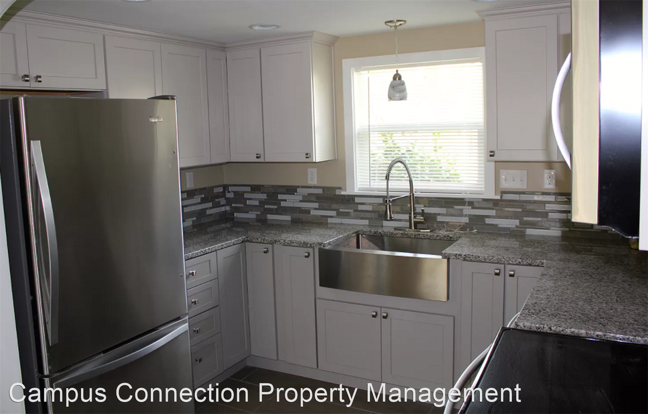 1112 E 25th Ave - Photo 3 of 11