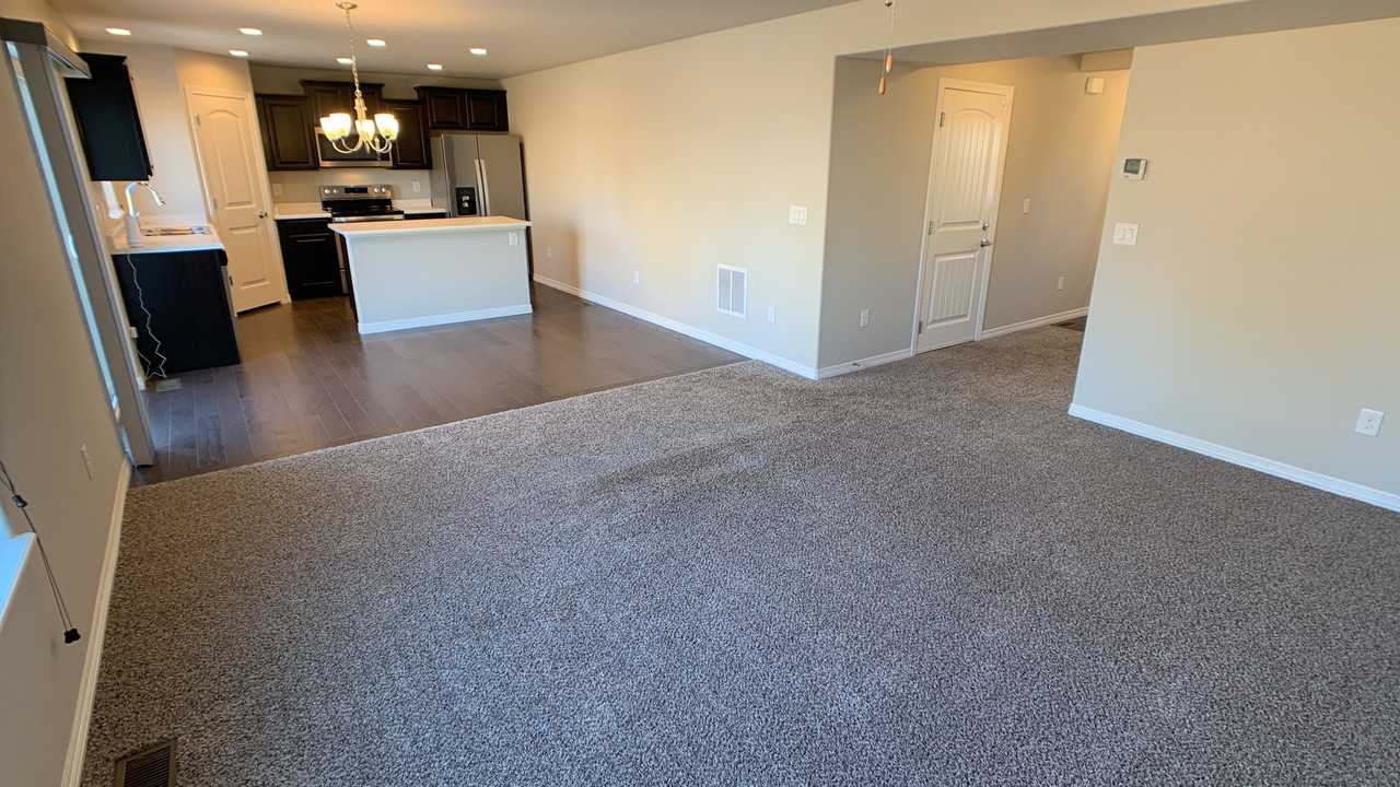 10898 Saco Dr - Photo 3 of 11