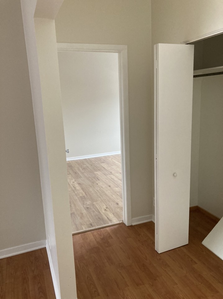 42 Rue Sauvé - Photo 2 of 9