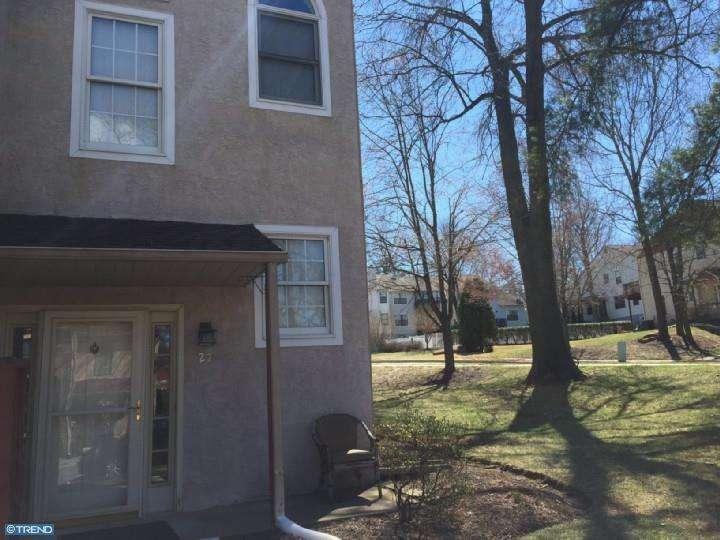 27 Forsythia Ct - Photo 2 of 25