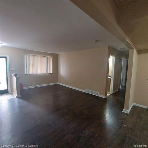 3715 Poplar Ave - Photo 2 of 12