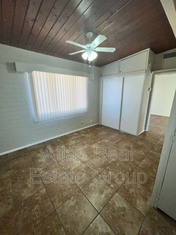 461 S Hobson - Photo 3 of 12