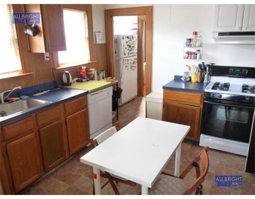 268 Melrose St - Photo 3 of 10