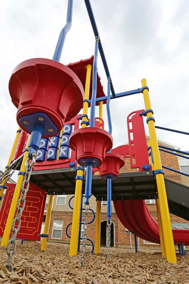 Gleneagles Apartments - Photo 4 of 33