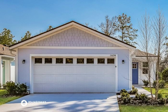 15694 Woodbury Dr - Photo 3 of 16