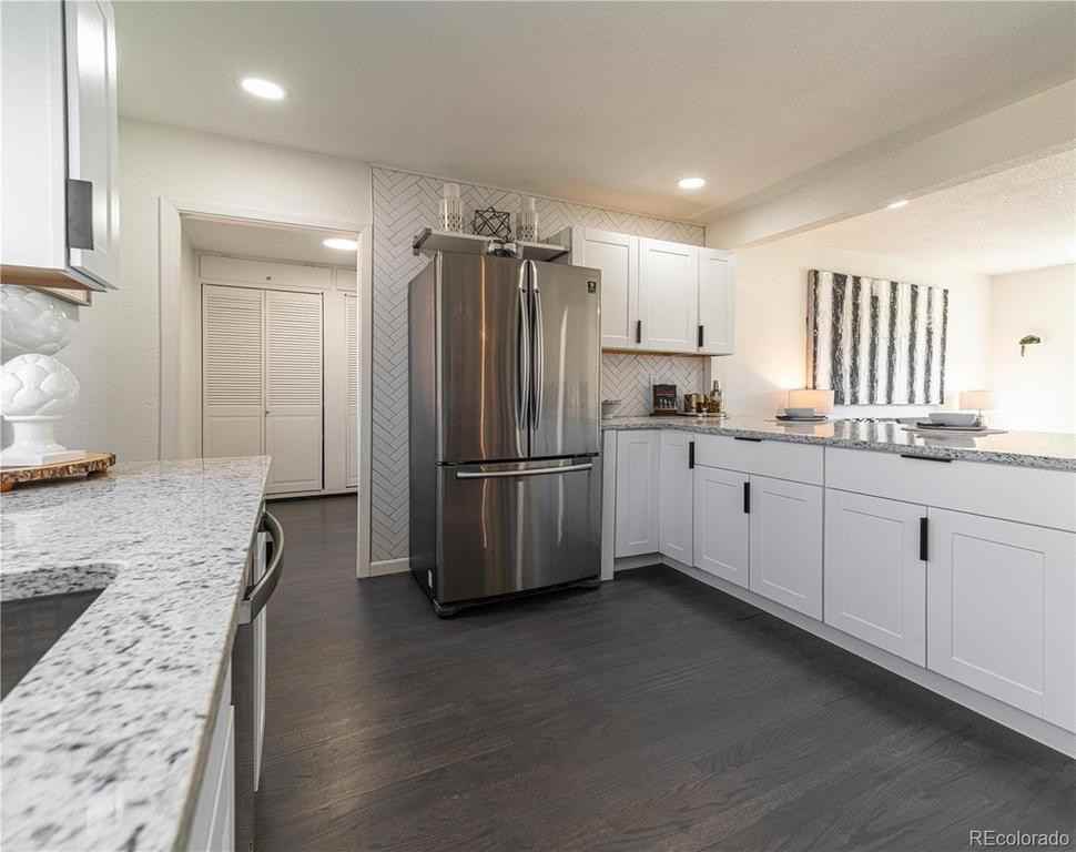 3495 S Grape St #1 - Photo 4 of 40