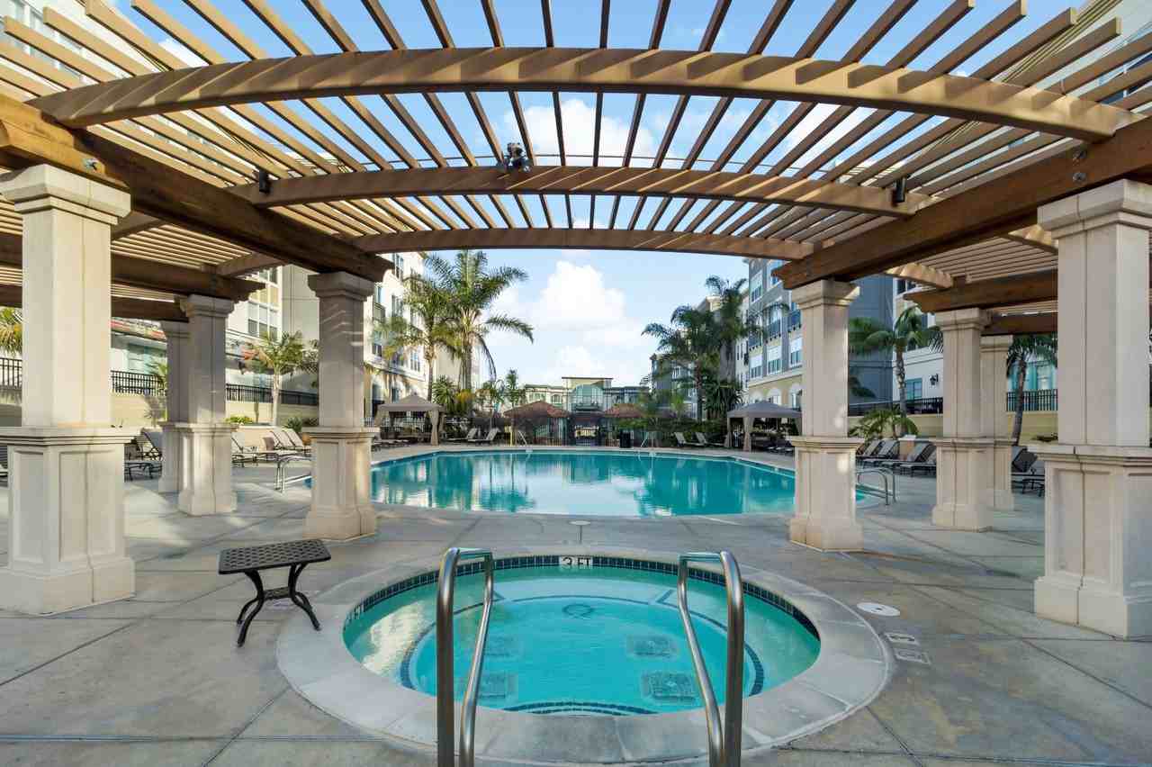 Santana Row - Photo 2 of 20