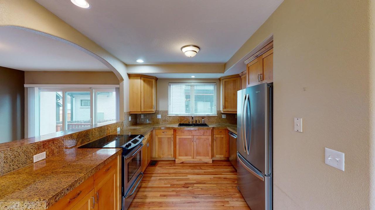 Modern & spacious Platt Park home near Pearl St - Photo 4 of 25