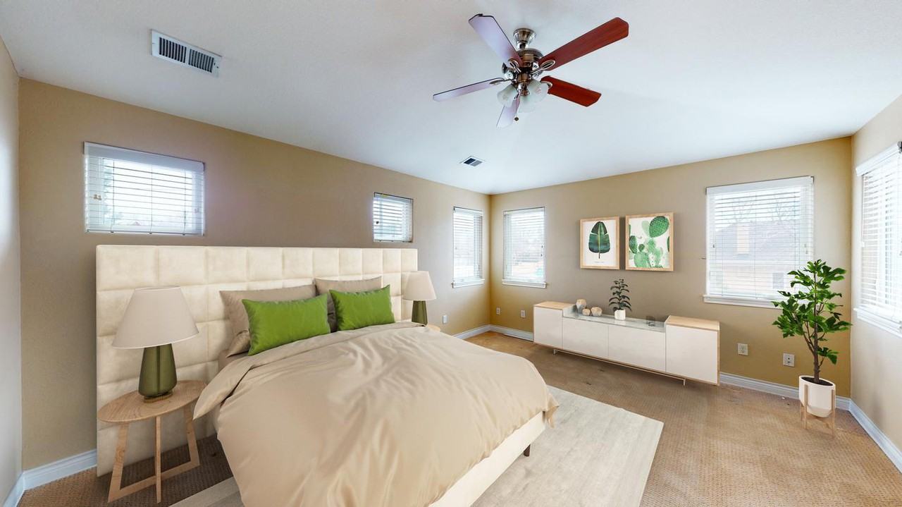 Modern & spacious Platt Park home near Pearl St - Photo 7 of 25