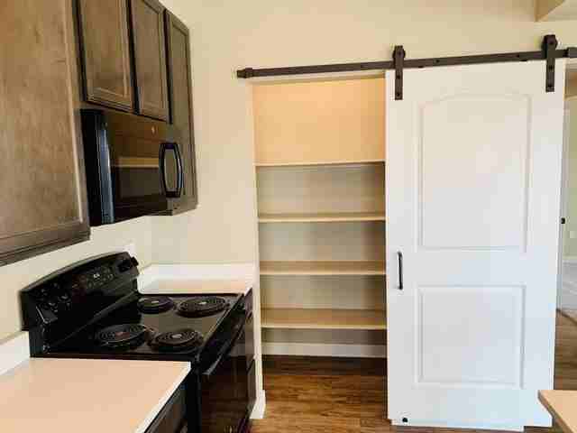 780 W Cherry Ln - Photo 6 of 18