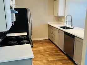 509 Valley Ave Ne - Photo 1 of 1