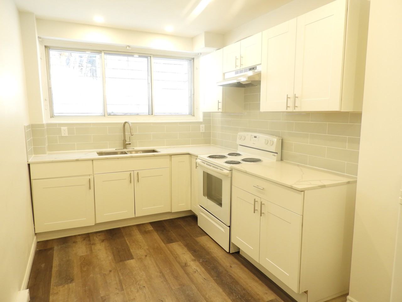 Bedford - Photo 2 of 12