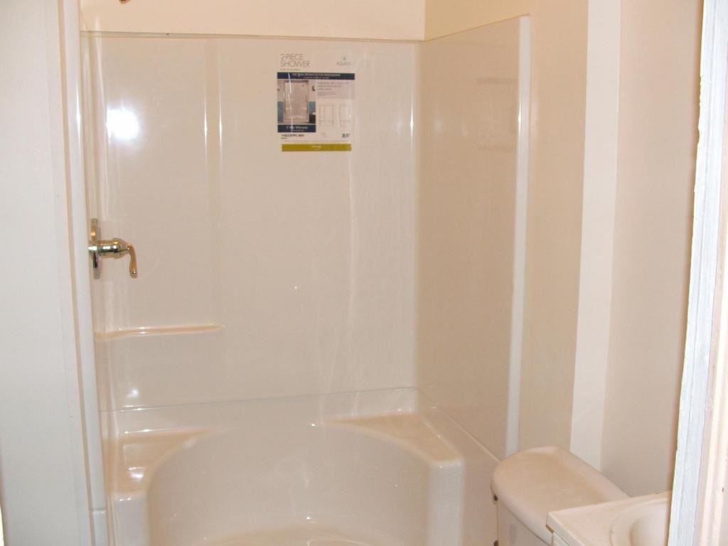 304 E Milam St - Photo 2 of 12