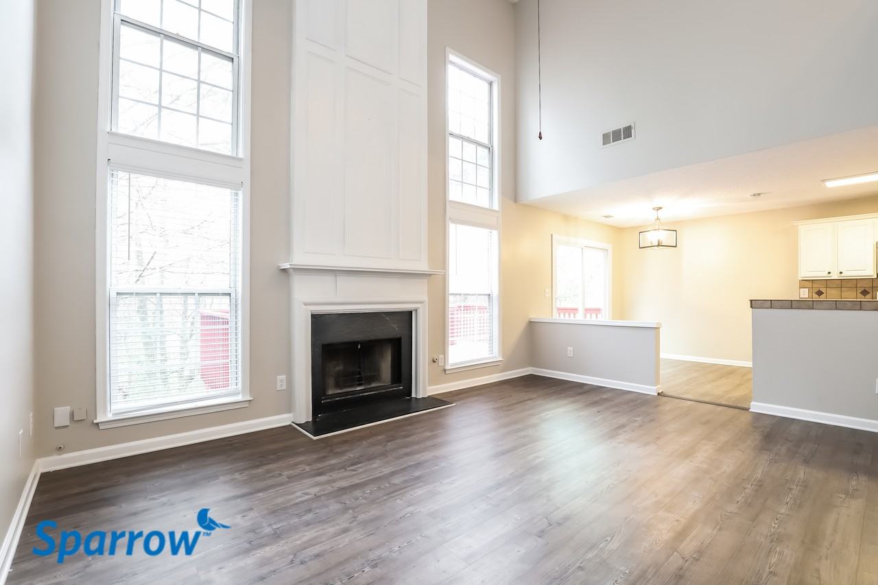 13578 Weycroft Cir - Photo 3 of 14