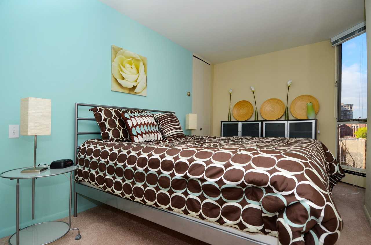 55 W Chestnut St - Photo 3 of 6