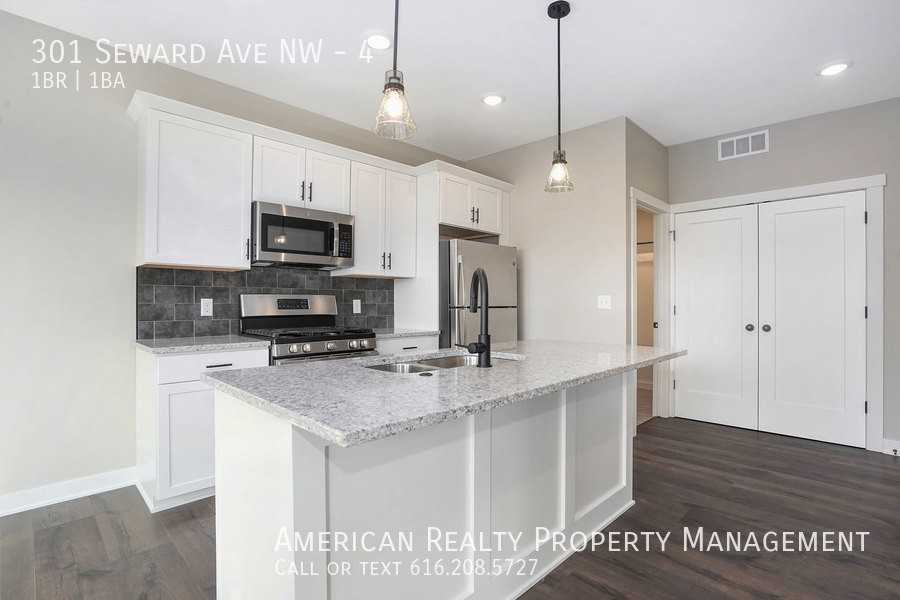 301 Seward Ave Nw #4 - Photo 5 of 20