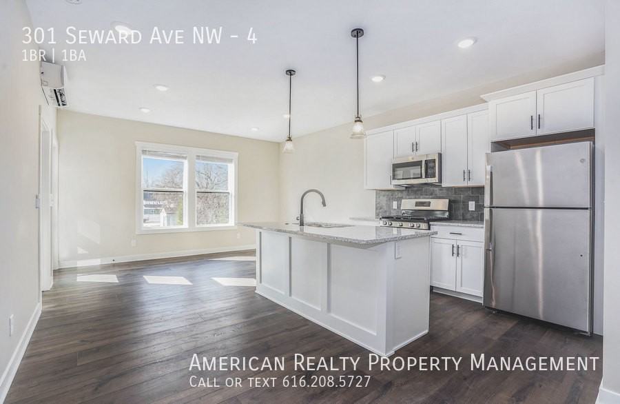 301 Seward Ave Nw #4 - Photo 7 of 20