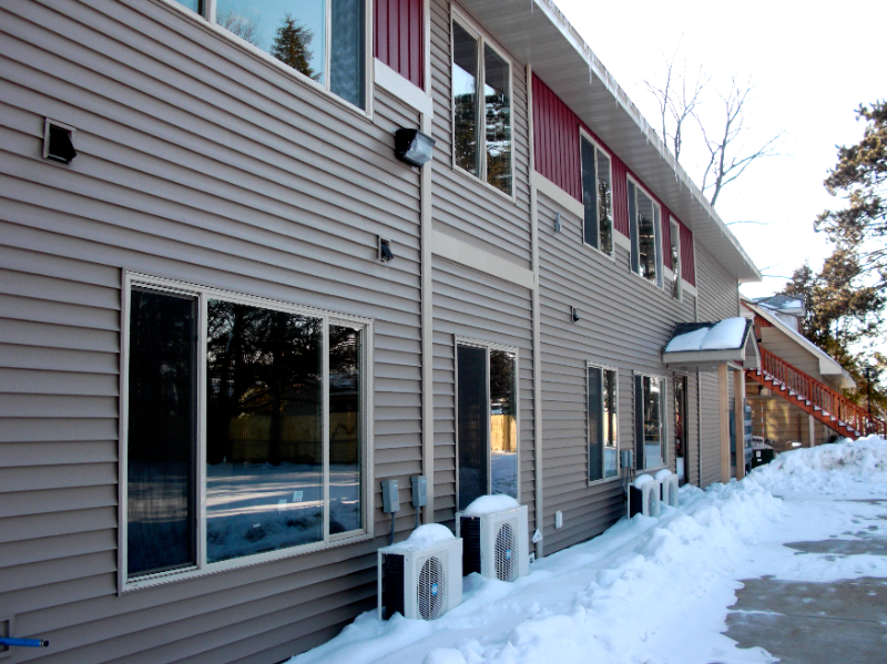 355 Horseshoe Dr - Photo 4 of 22