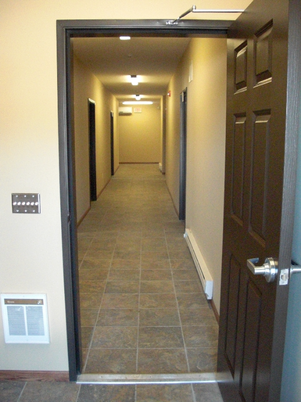 355 Horseshoe Dr - Photo 5 of 22