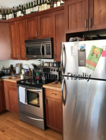 Magazine - Photo 2 of 36