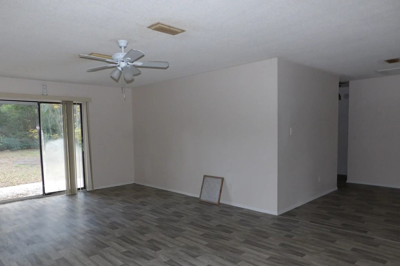 1002 Leroy Bellamy Rd - Photo 2 of 10